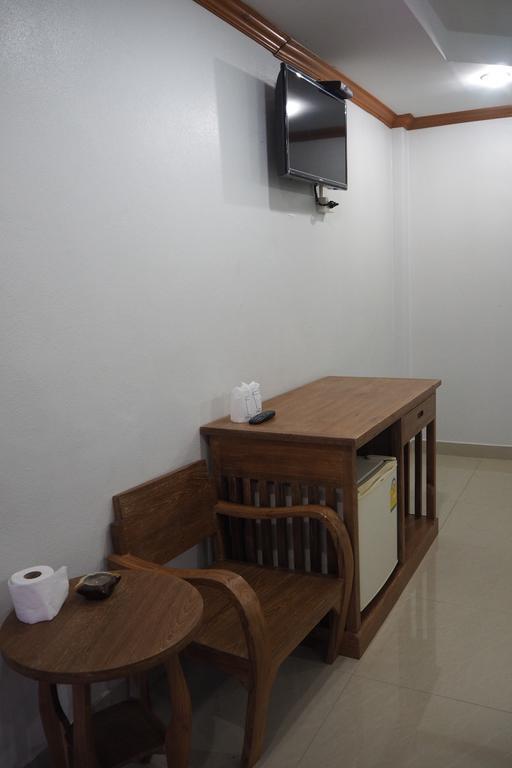 Rimmueng Resort Phanom Sarakham Extérieur photo