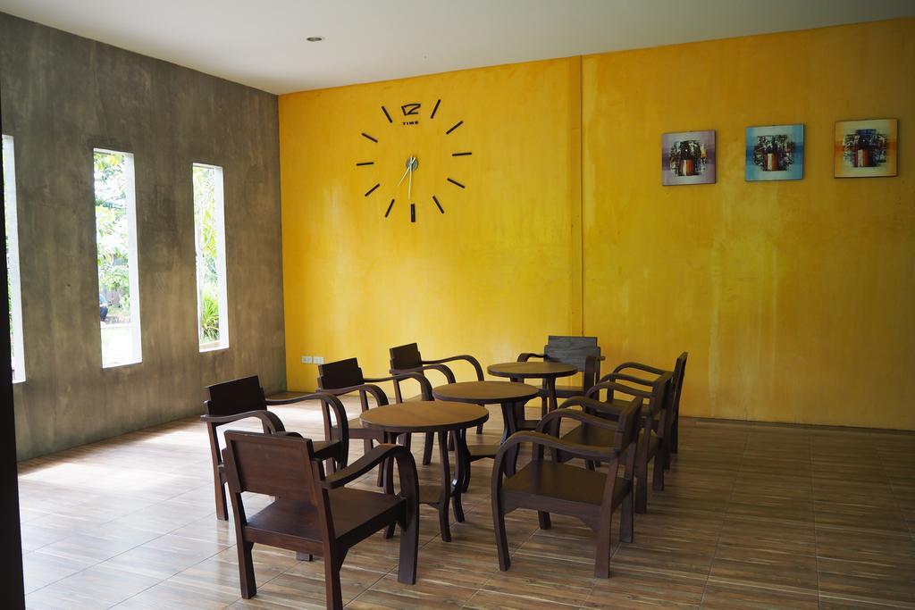 Rimmueng Resort Phanom Sarakham Extérieur photo